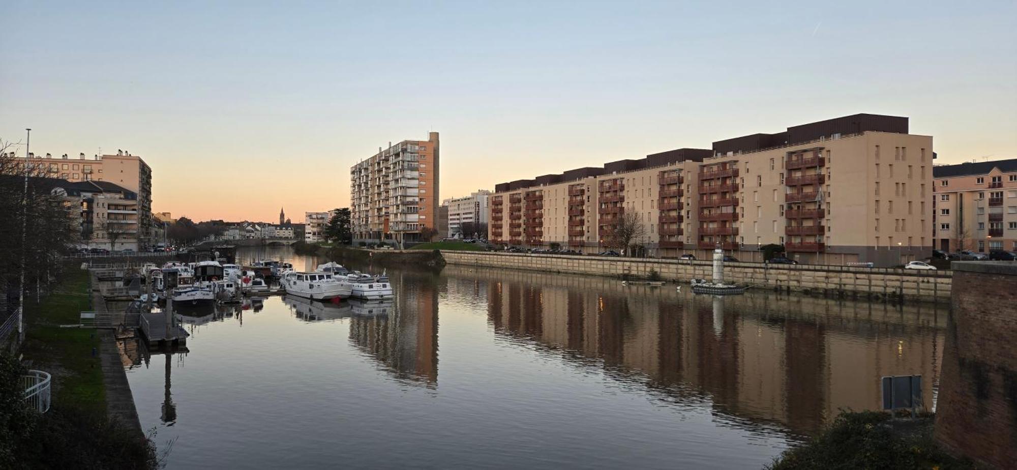Ferienwohnung Le Balcon D'Anatole 3Etoiles Le Mans Exterior foto